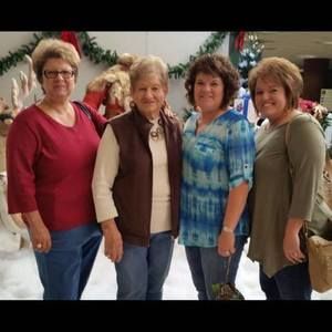 Meet your Posher, Janet